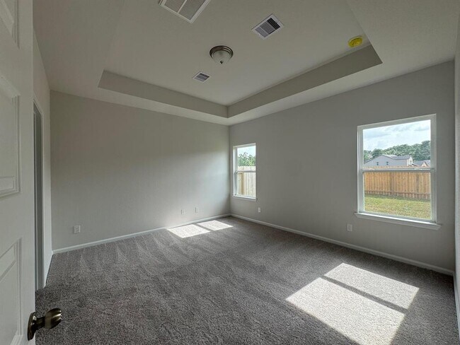 Building Photo - 27395 Axis Deer Trl