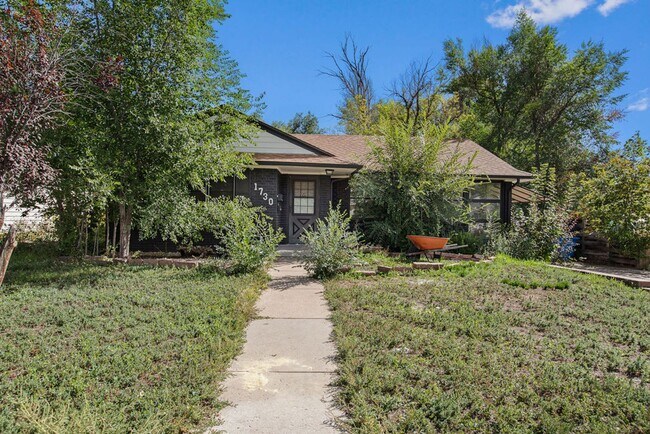 Primary Photo - 1730 Whedbee St
