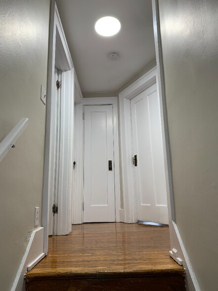 Building Photo - 151 Brookdale Ave