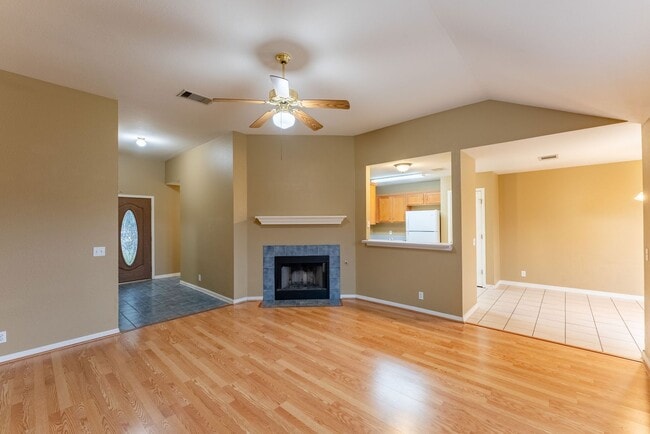 Building Photo - Modern Elegance Beckons: Unveil Your Dream Home in Kyle, TX!