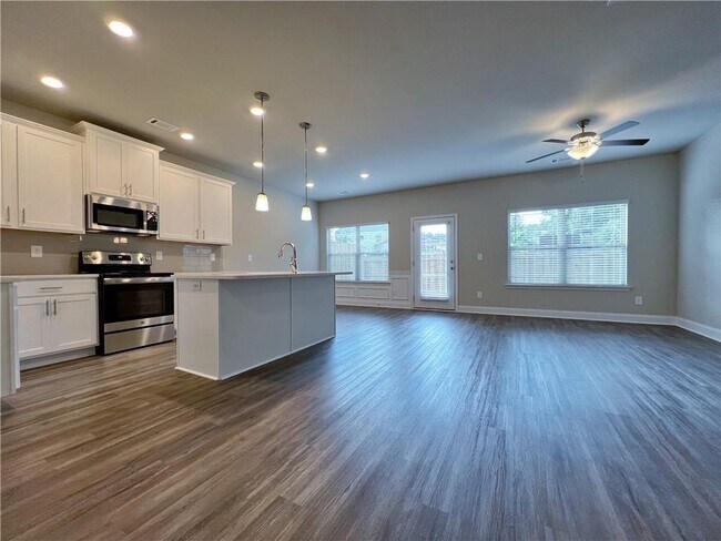 Building Photo - 500 Rockfern Ct