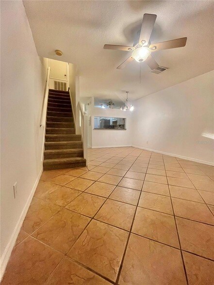 Building Photo - 1211 Kennewick Ct
