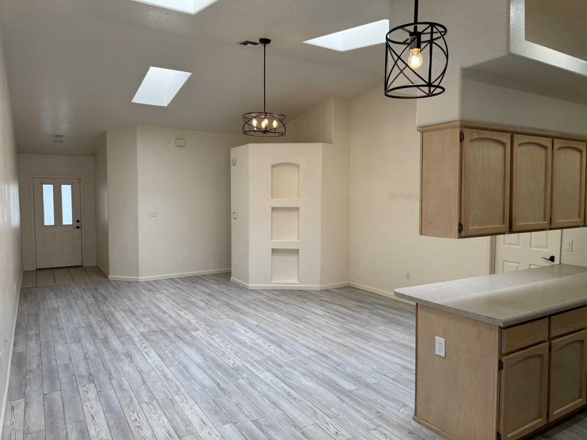 Building Photo - 11377 S Kingman Ave