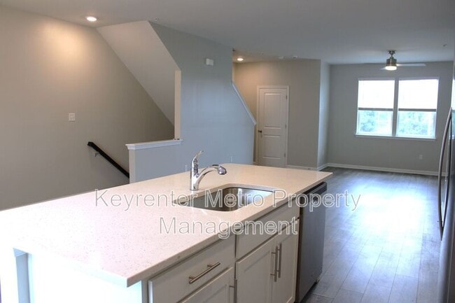 Building Photo - 9818 Ruby Lockhart Blvd