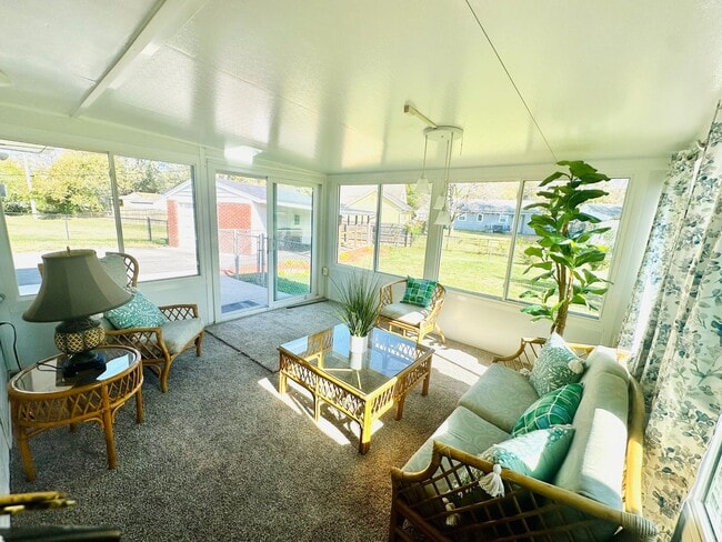 Building Photo - Charming and Updated Cul-de-Sac Gem with Year-Round Sunroom and Spacious Backyard!