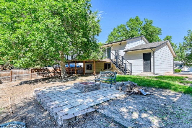 Building Photo - Fantastic Home In Village Seven For Rent