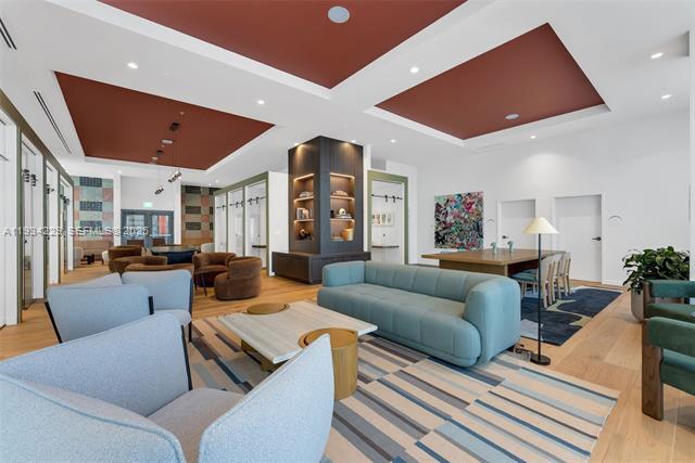 Building Photo - 11 NE 6th St