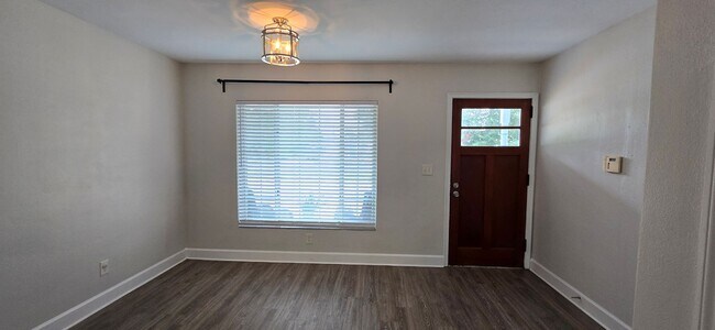 Building Photo - PRICE REDUCTION -Open House 8/2/2025 10:30...