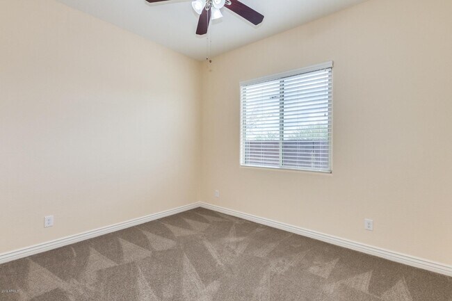 Building Photo - 22930 N 45th Pl