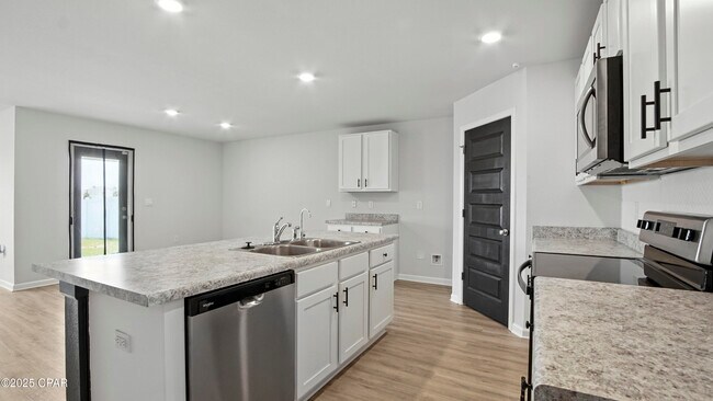 Building Photo - 6488 Slabinski Ln