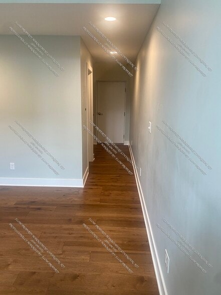 Building Photo - 810 Plum St