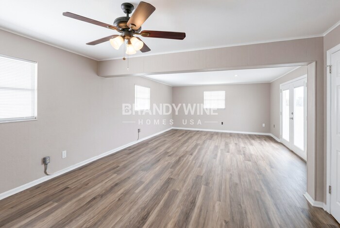 Building Photo - 6623 Kinlock Dr W