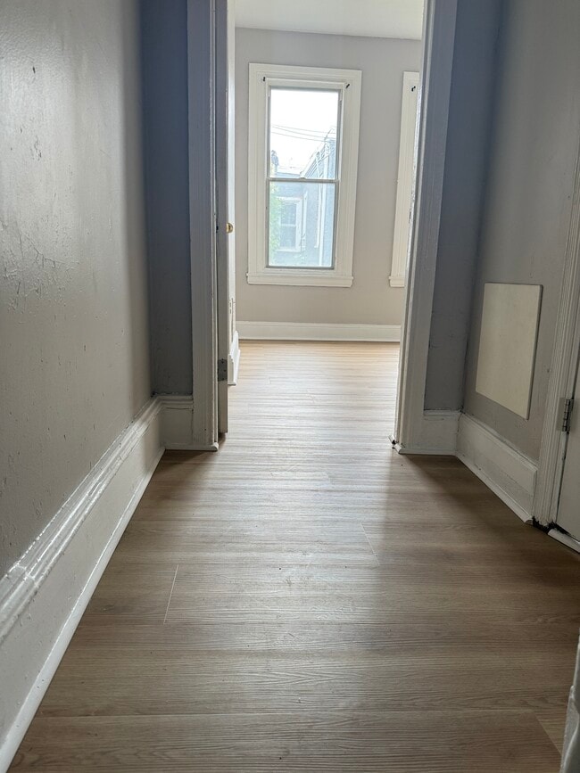 Building Photo - 2361 N Cleveland St