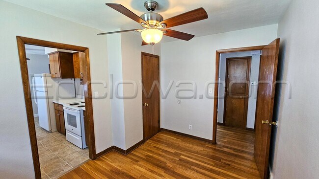 Building Photo - 1130 Longview Dr