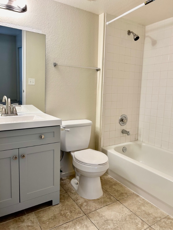 Building Photo - 2201 James Bilbray Dr