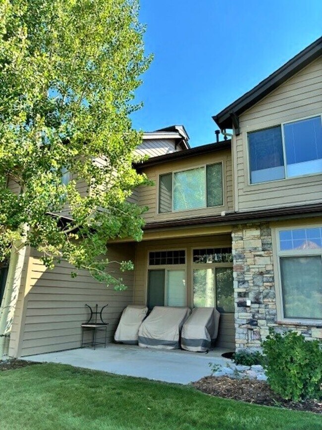 Building Photo - 113 Allegra Ln