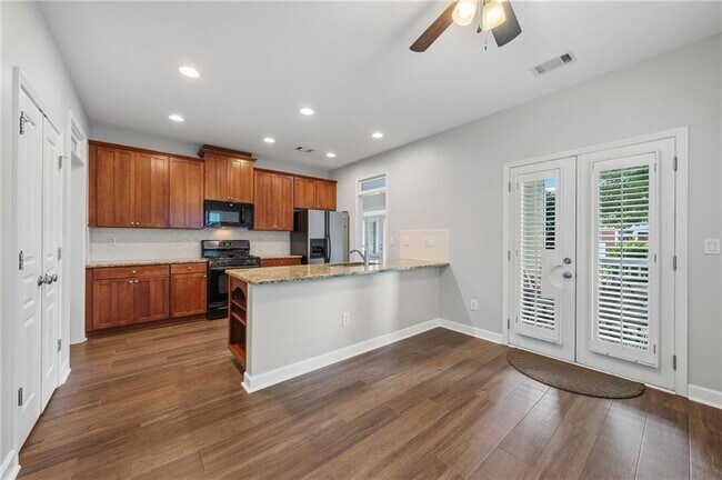 Building Photo - 3365 Tanager Ct