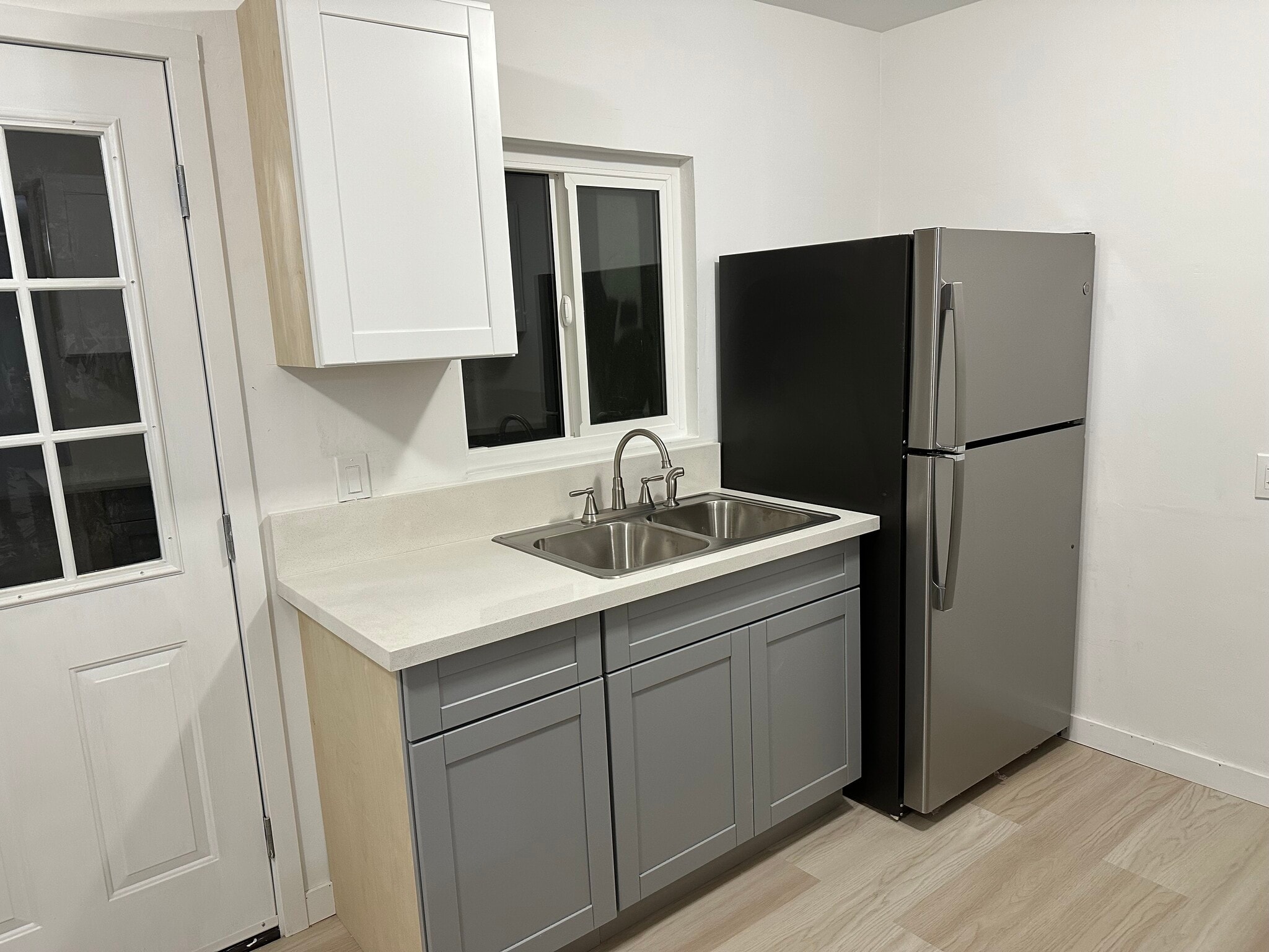 Building Photo - 735 N Madison Ave