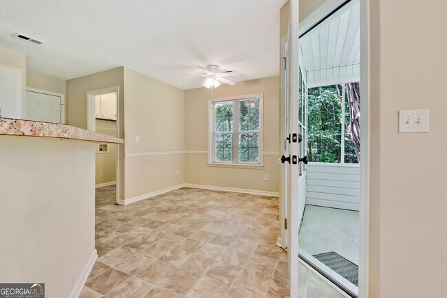 Building Photo - 45 Paces Landing Dr