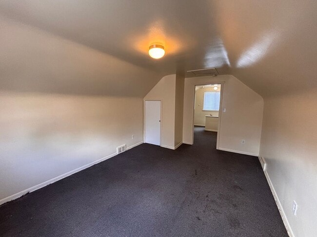 Building Photo - 14824 Myola Ave