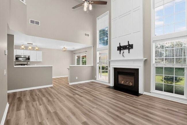 Building Photo - Beautiful 3BD/2.5BA Home in the Edinburgh Community of Ballantyne!
