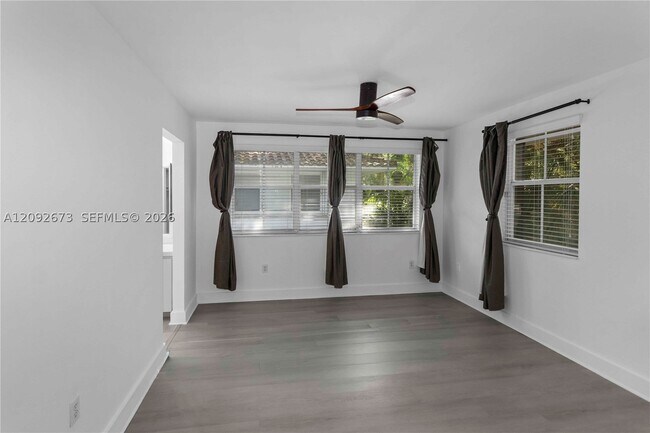 Building Photo - 3625 SW 37th Ave