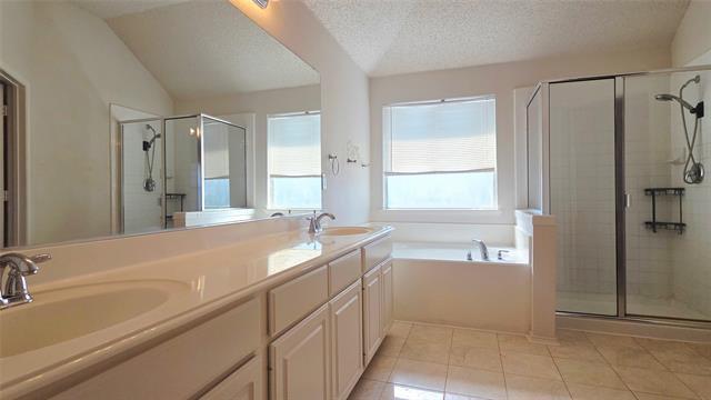 Building Photo - 3948 Windford Dr