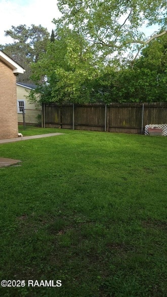 Building Photo - 330 Charlotte St