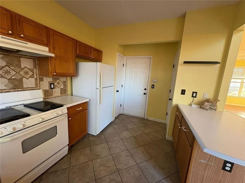 Building Photo - 1607 Heyford Cir