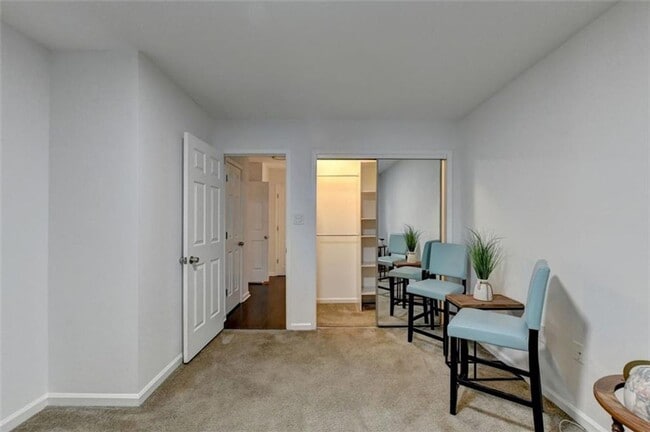 Building Photo - 2 Bedroom 2 Bath in Buckhead