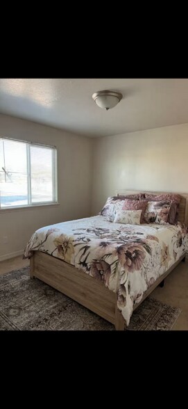 Building Photo - 1602 N Stevens Dr