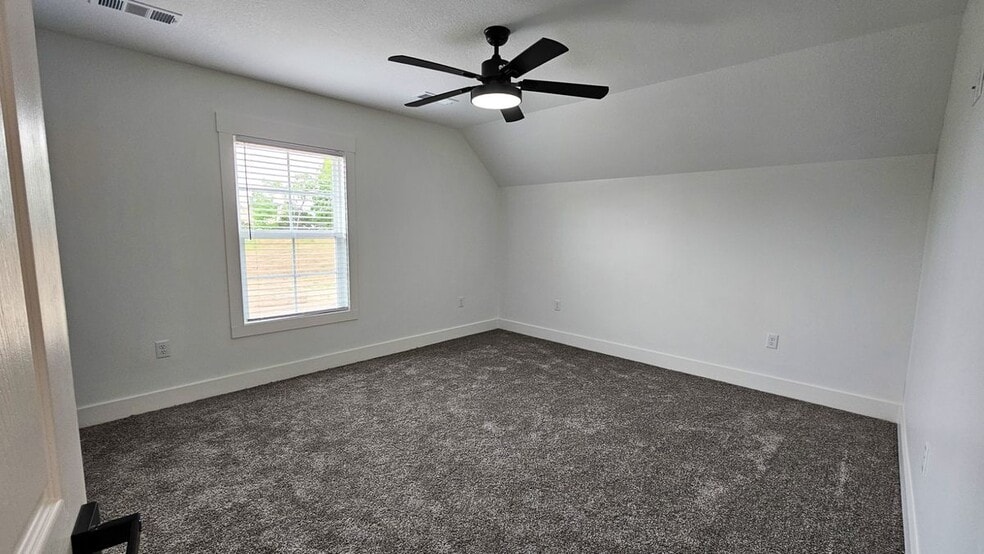 Building Photo - 4009 Stoke Dr