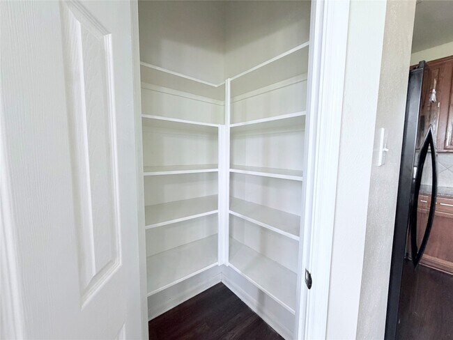 Building Photo - 7403 Bering Landing Dr