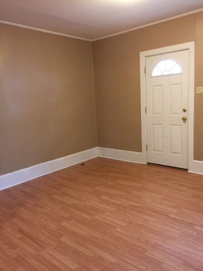 Building Photo - 223-225 Hamilton Avenue