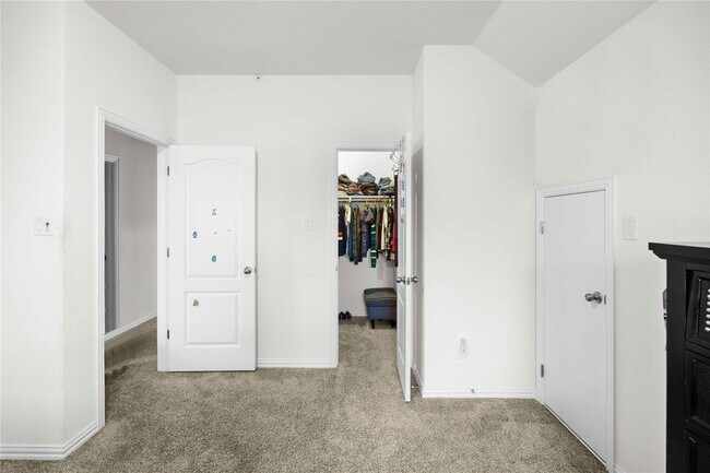 Building Photo - 6533 Leonardo Cove
