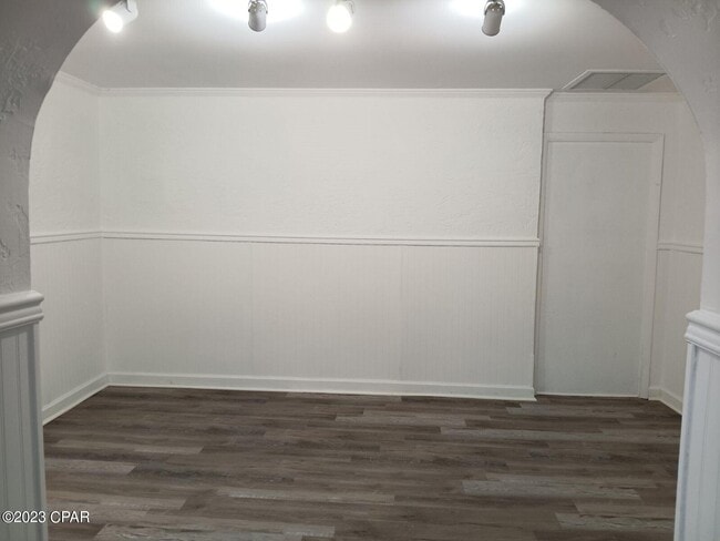 Building Photo - 3617 Treasure Cir