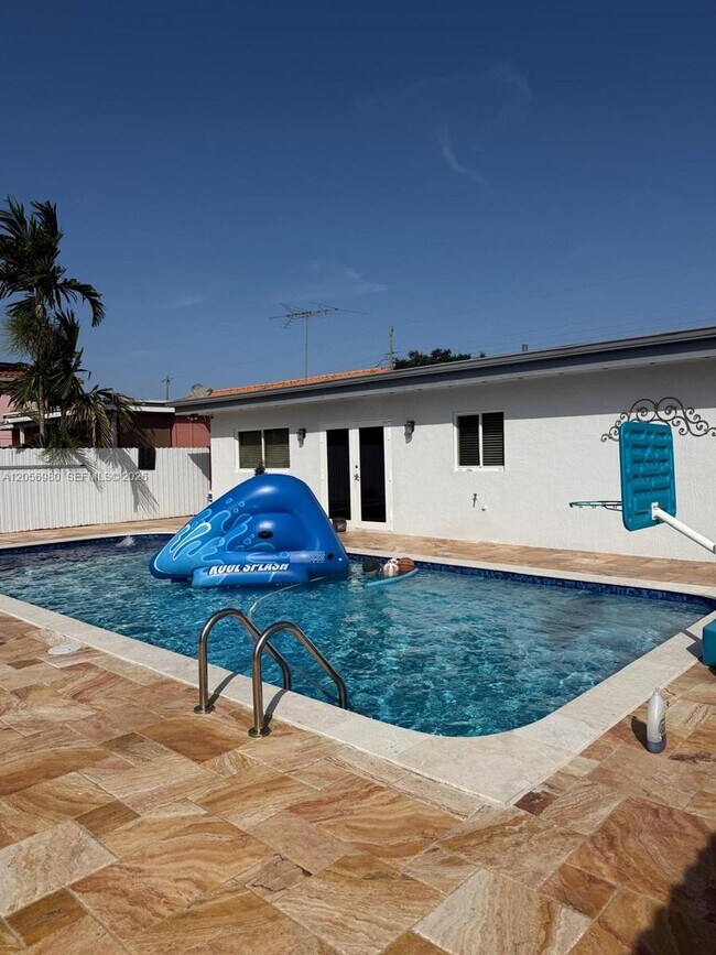Building Photo - 240 Tamiami Canal Rd