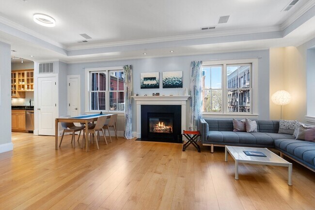 Building Photo - 17 Worcester Square