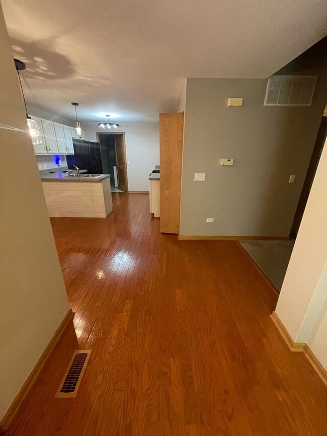 Building Photo - 2424 Wilton Ln