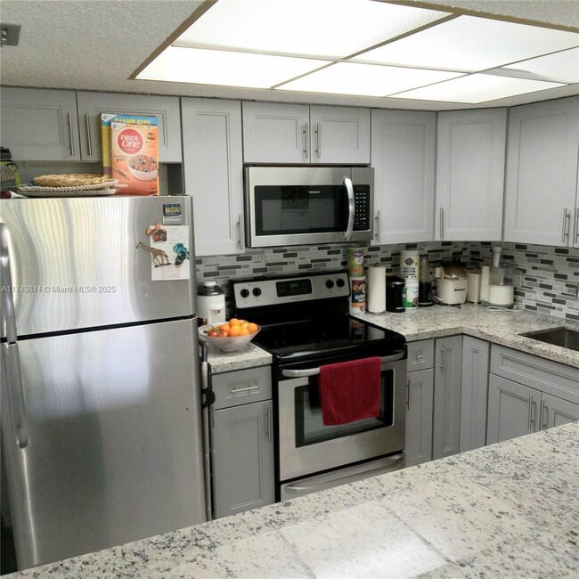 Building Photo - 5570 NW 44th St