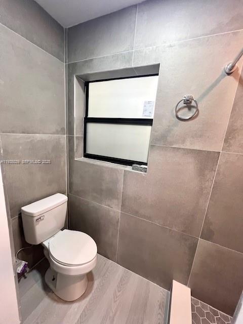 Building Photo - 2645 SE 1st Ct