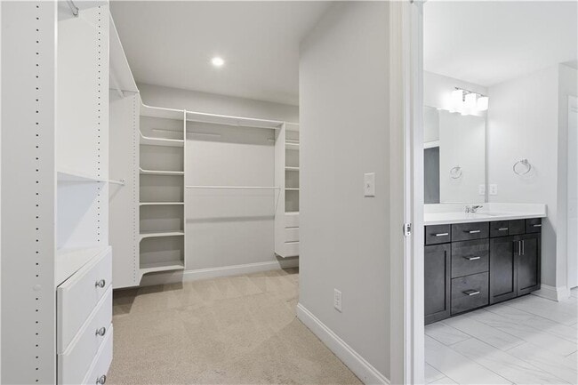 Building Photo - 781 Belerose Ln