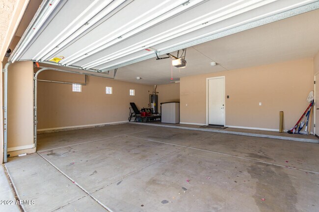 Building Photo - 12706 S 176th Ln