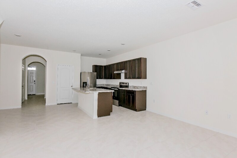 Building Photo - 1280 Yellow Finch Dr