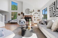 Building Photo - Lovely 2bd/1.5ba Townhome in Heart of San Anselmo