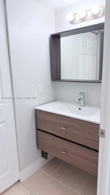 Building Photo - 811 Sandtree Dr