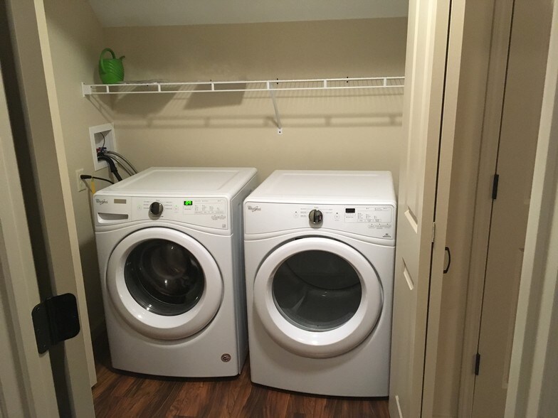 Laundry closet with storage & Washer/Dryer - 1851 Broadway St