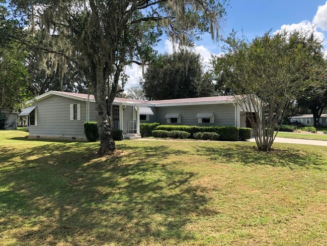 Building Photo - 4728 Belle Grv