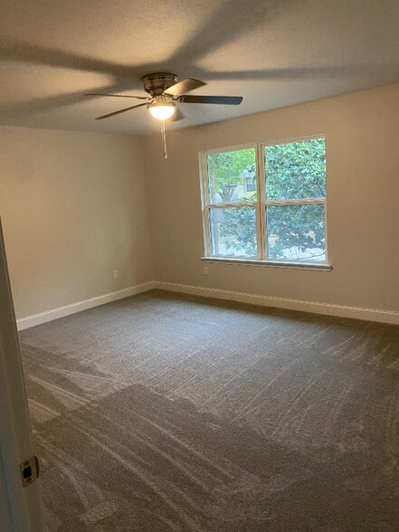 Building Photo - 1805 S Franklin St