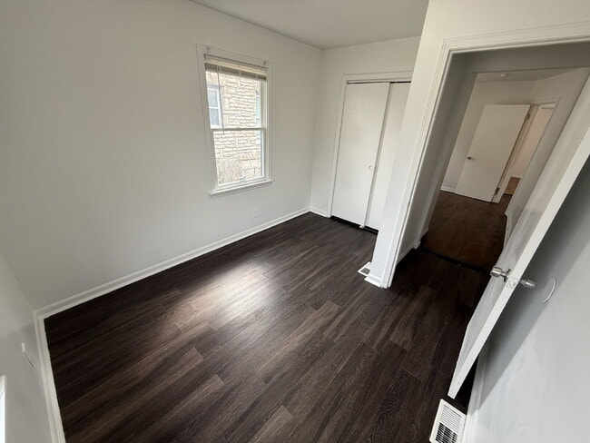 Building Photo - **READY NOW** 4 Bedroom/2 Bath Home In KCMO